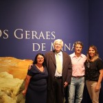 Ana Lúcia (Espaço Cultural Correios), Diógenes Campos (M. Ciências da Terra - RJ), Marcello Fernandes (Michellangello Art Gallery) e Sandra Oliveira (Gerente Correios JF).