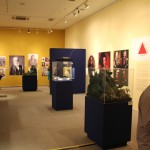Ampla visão da exposição.