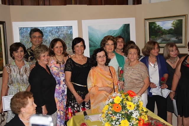 Marcello Fernandes e amigas do Atelie Catharina Carvalho