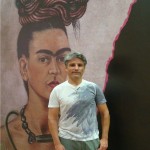 Presença de Marcello (Michellangello Art Gallery) em "Frida Kahlo Conexões entre mulheres surrealistas no México"